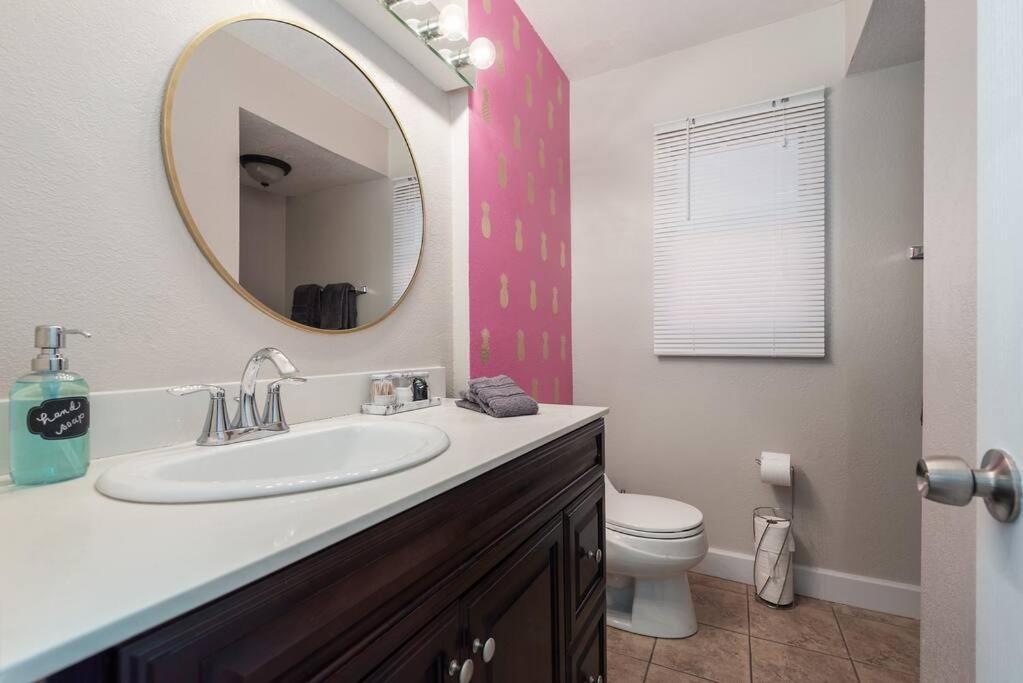 The Pink Cactus - Desert Retreat - Luxe Pool, Golf & Game Room Indio Extérieur photo