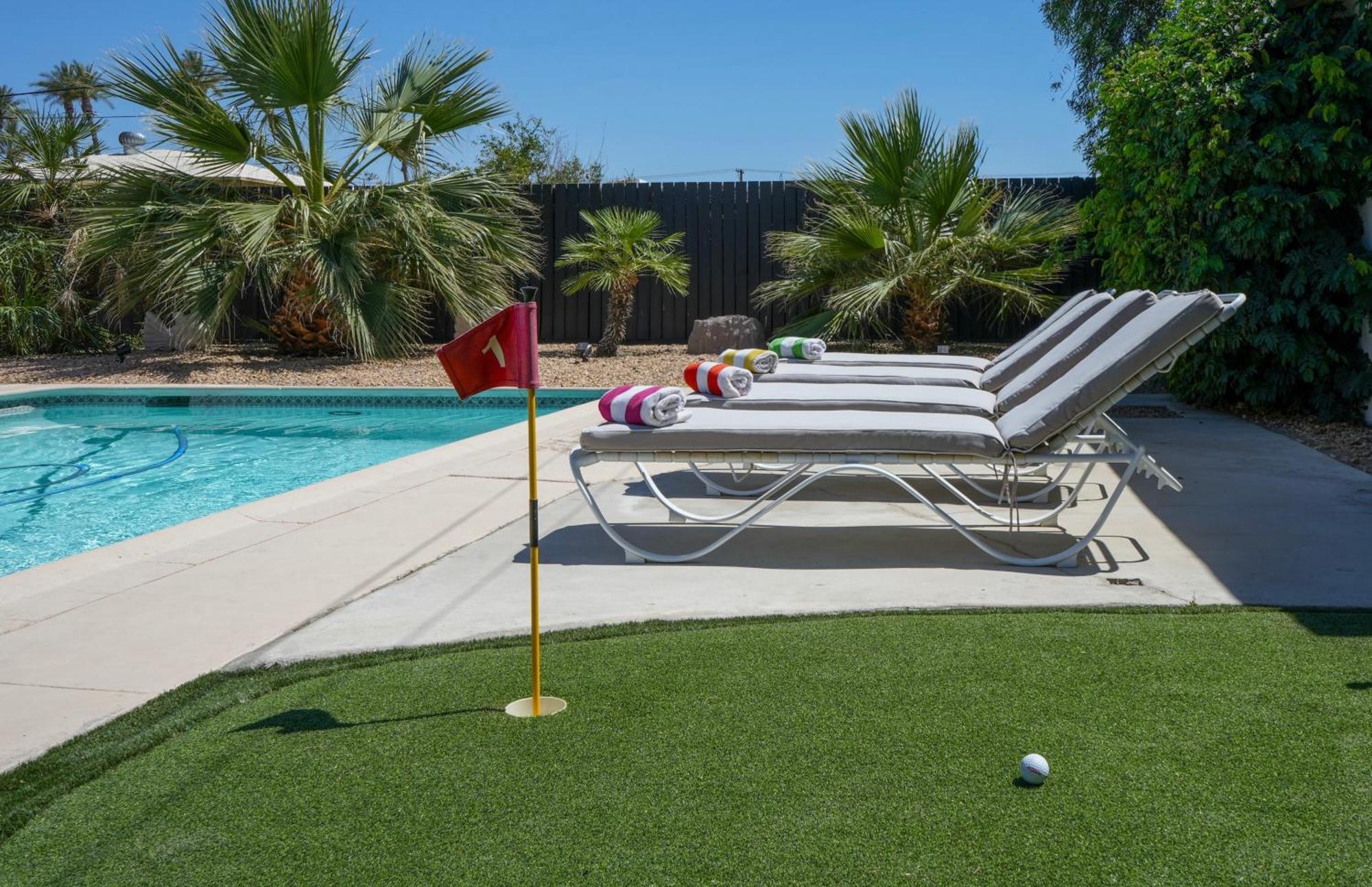 The Pink Cactus - Desert Retreat - Luxe Pool, Golf & Game Room Indio Extérieur photo