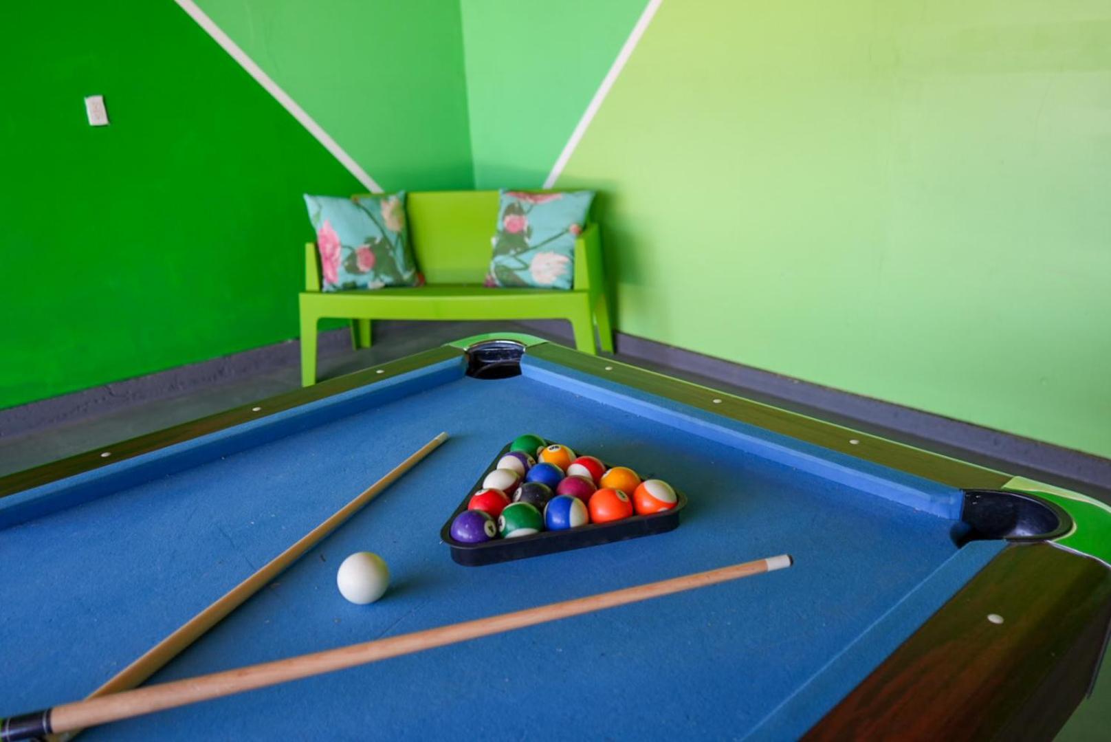 The Pink Cactus - Desert Retreat - Luxe Pool, Golf & Game Room Indio Extérieur photo