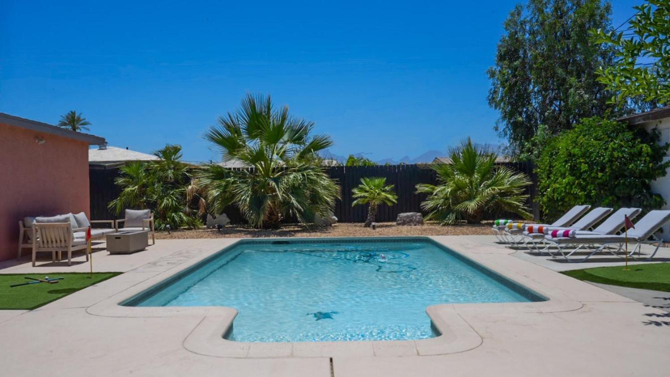 The Pink Cactus - Desert Retreat - Luxe Pool, Golf & Game Room Indio Extérieur photo